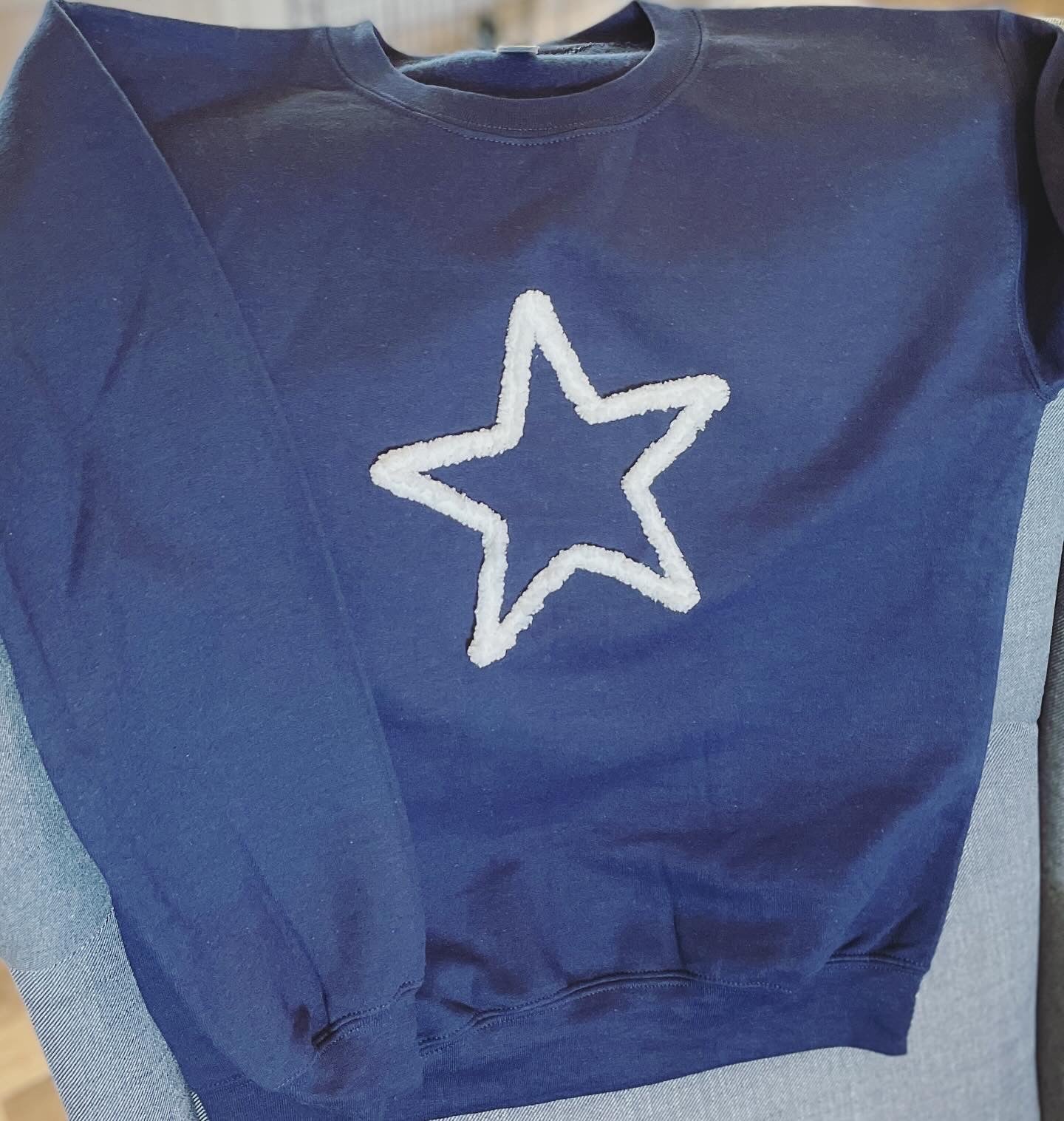 Chunky Yarn "Star" Sweatshirt